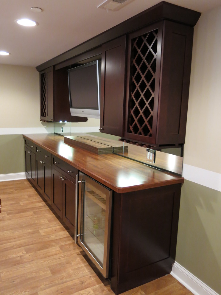 Example of a minimalist home design design in Chicago