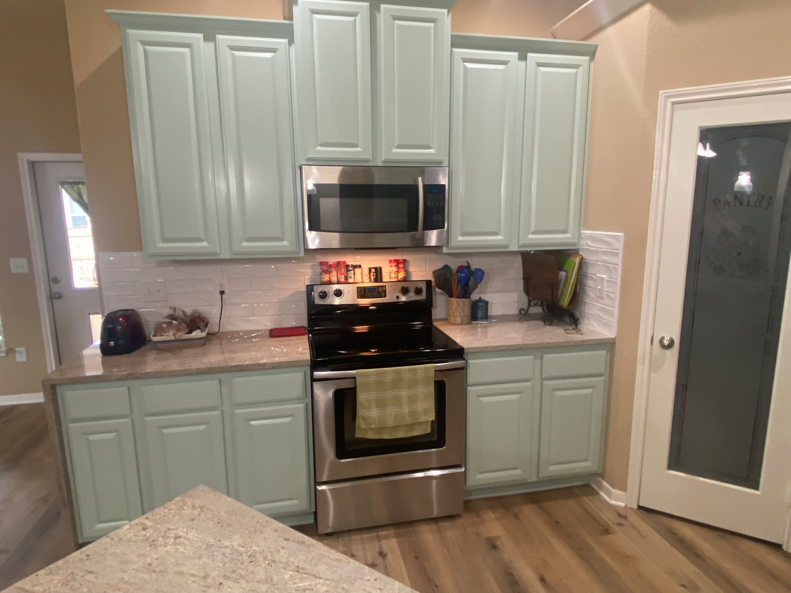 Custer Cabinet Repaint,Backsplash, Granite And Flooring