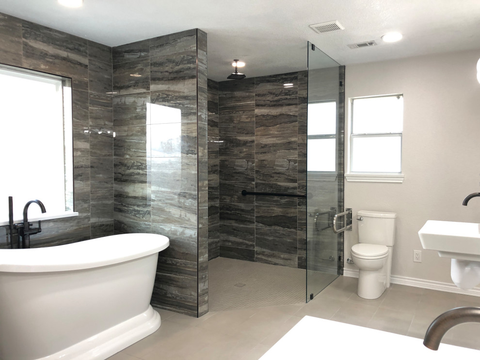 Inspiration for a transitional bathroom remodel in Austin