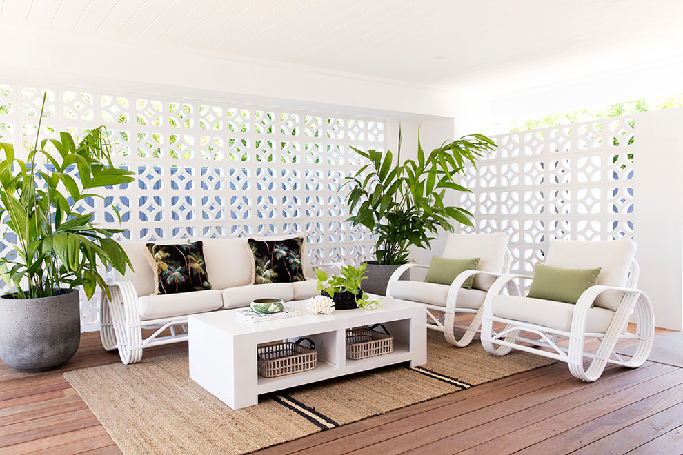 Inspiration for a beach style home design in Brisbane.