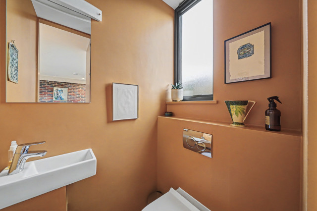 Islington, London contemporary-toalett