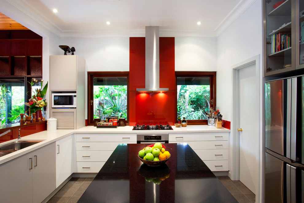 Inspiration for a contemporary kitchen in Perth.