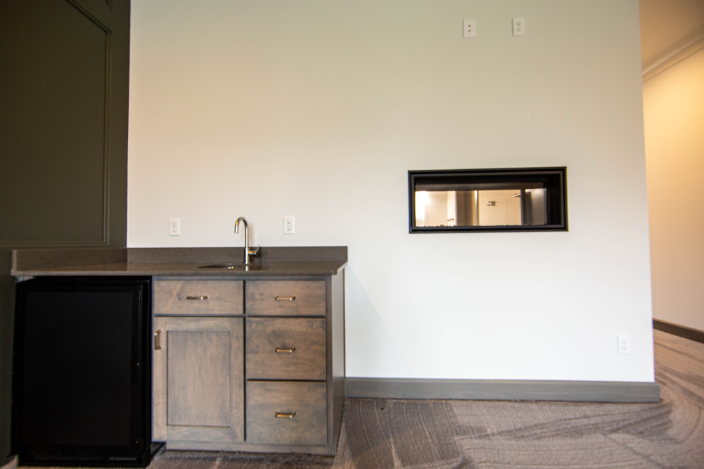 Home design - modern home design idea in Indianapolis