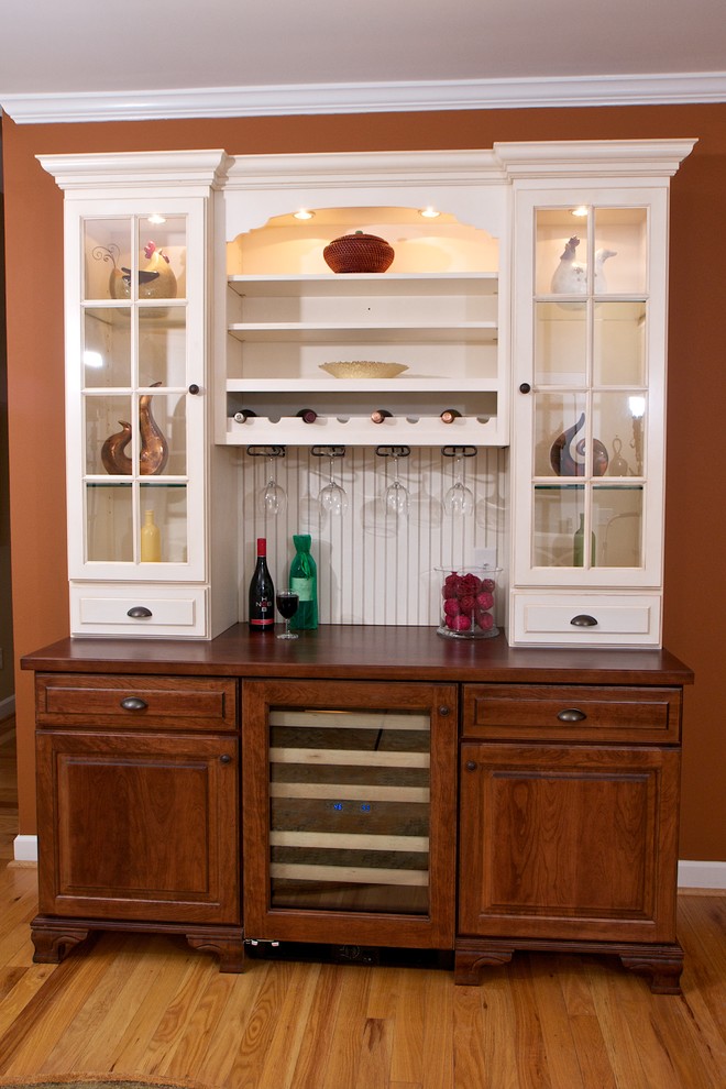 Williamburg Hutch Photos