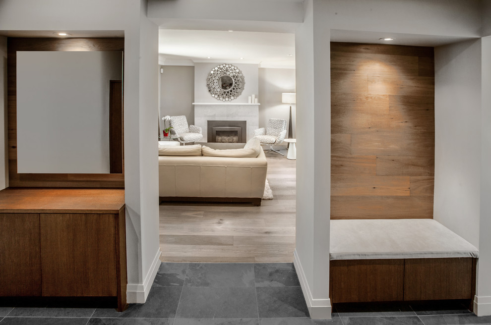 Entryway - entryway idea in Ottawa