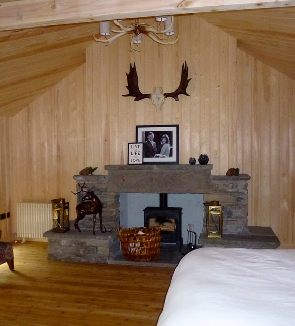 Boat House - BEDROOM rustic-bedroom