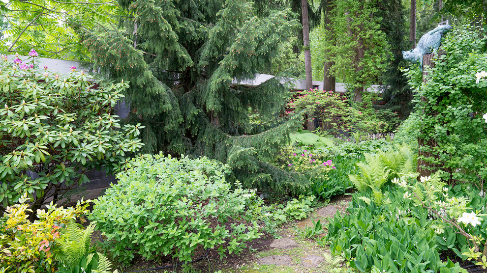 Сад с японским характером в КП  "Ландшафт", Усово 2010 г