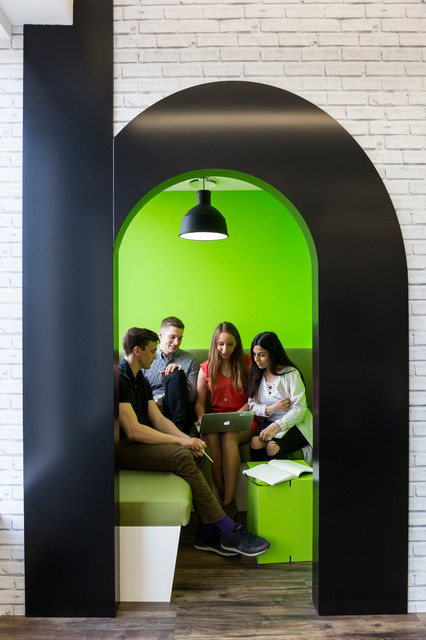 Design Students, Meet Your Mentors | Houzz IE