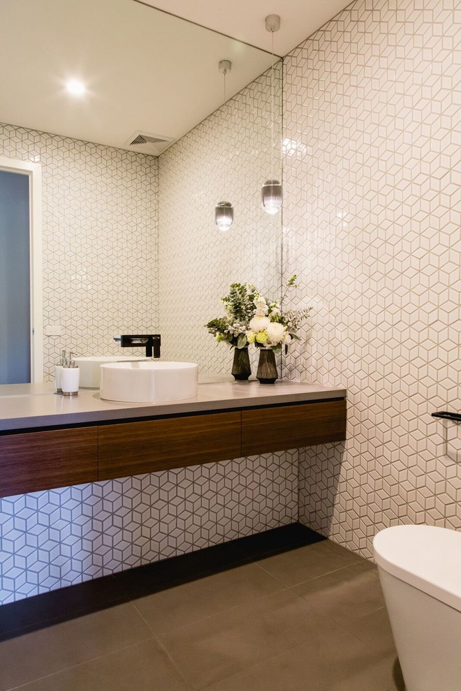 Inspiration for a modern powder room in Melbourne.