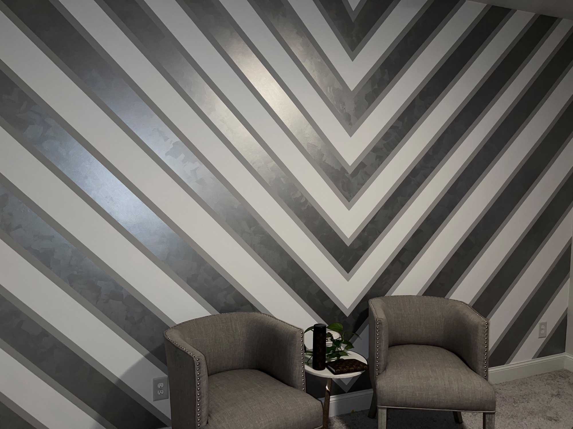 INTERIOR COMMERCIAL