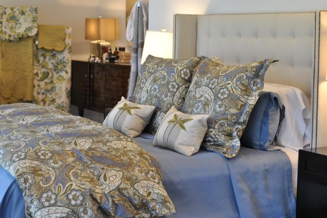 Basically Bedrooms & Interiors eclettico-camera-da-letto