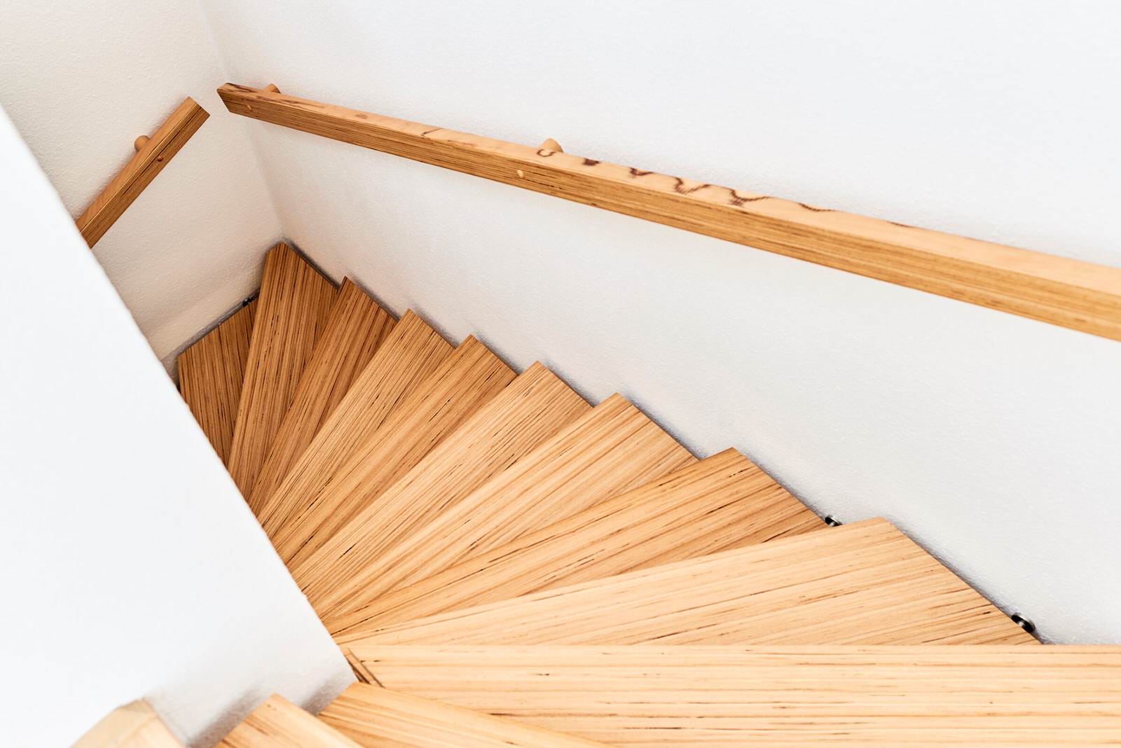 консольная лестница из BauBuche