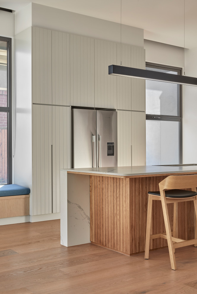Inspiration for a contemporary kitchen in Melbourne.