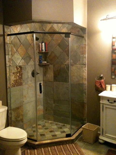 Basement Bathroom contemporaneo-cuarto-de-bano