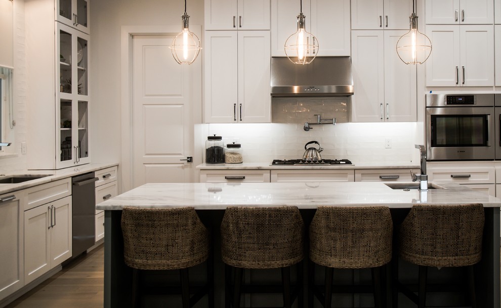 Kitchen - transitional kitchen idea in Birmingham