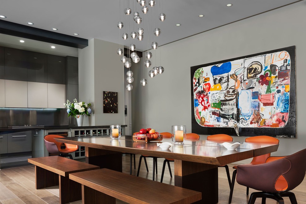 Urban dining room photo in Chicago