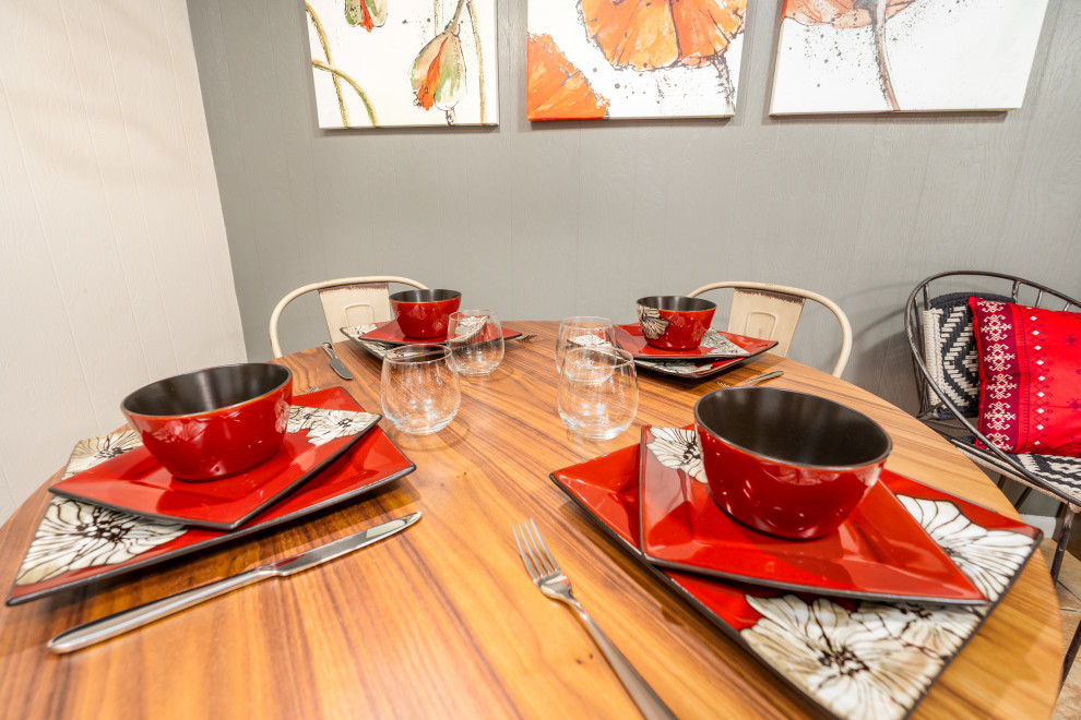 Inspiration for a transitional home design remodel in Dallas