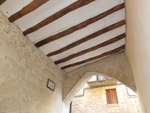 limpieza y barnizado de las bigas de maderareguntado tapado de grietas del techo y pintado - Bigas De Madera limpieza y barnizado de las bigas de maderareguntado tapado de grietas del techo y pintado - Bigas De Madera