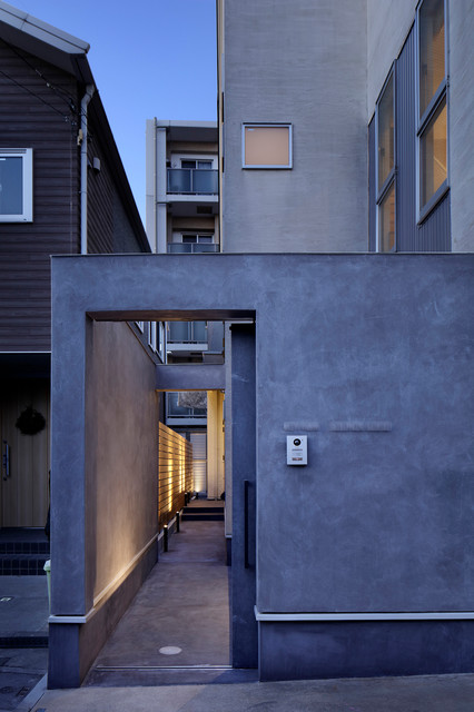 中野の住宅 moderno-fachada