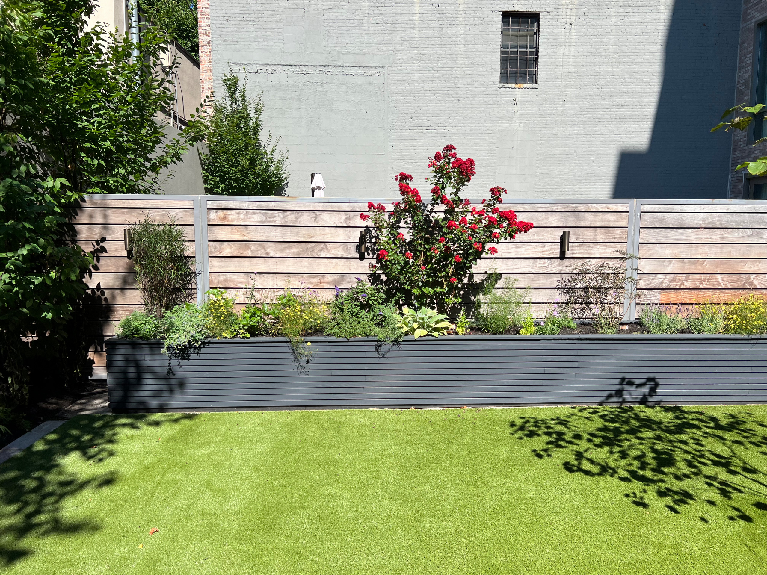 Williamsburg Terrace Garden