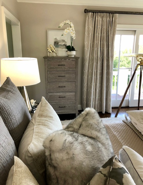 Serene bedroom