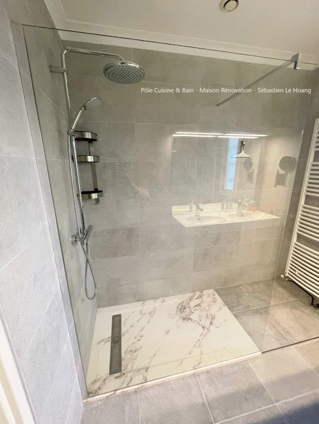 SALLE D'EAU: Remplacement d'une cabine par un receveur de douche extra-plat
