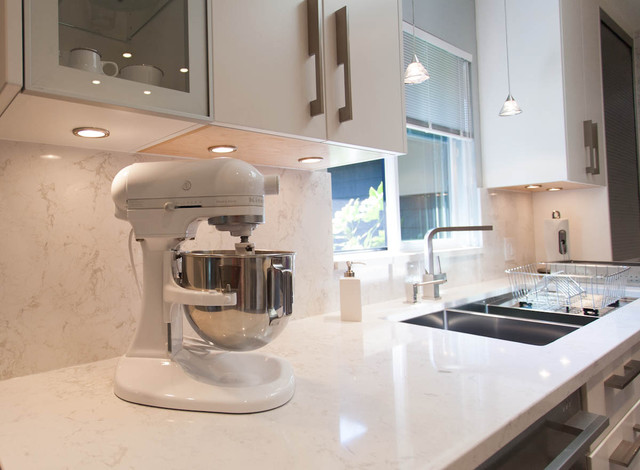 Updated Bright Kitchen & Laundry Room contemporary-kitchen