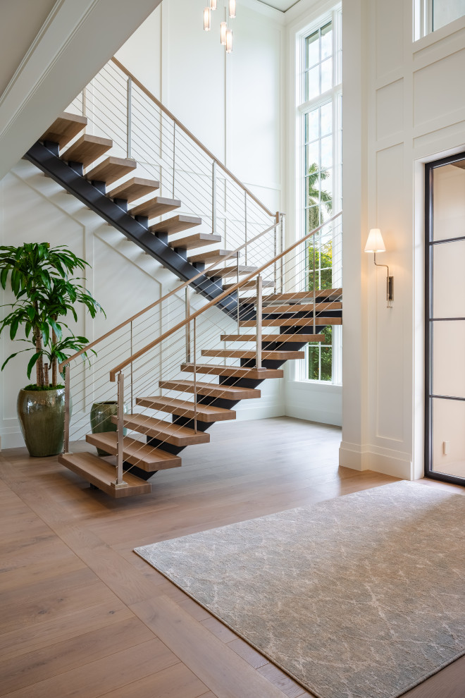 Staircase - transitional staircase idea in Miami
