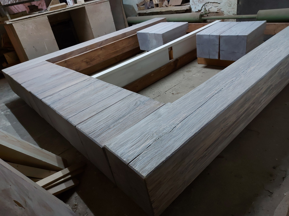 кровать из крупного бруса