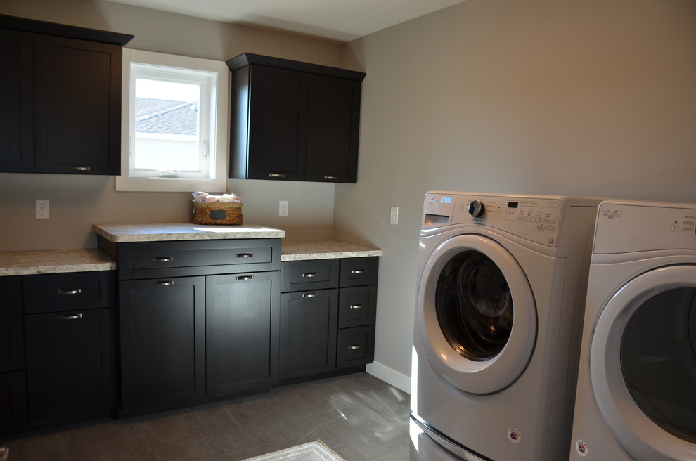 Laundry room - transitional laundry room idea