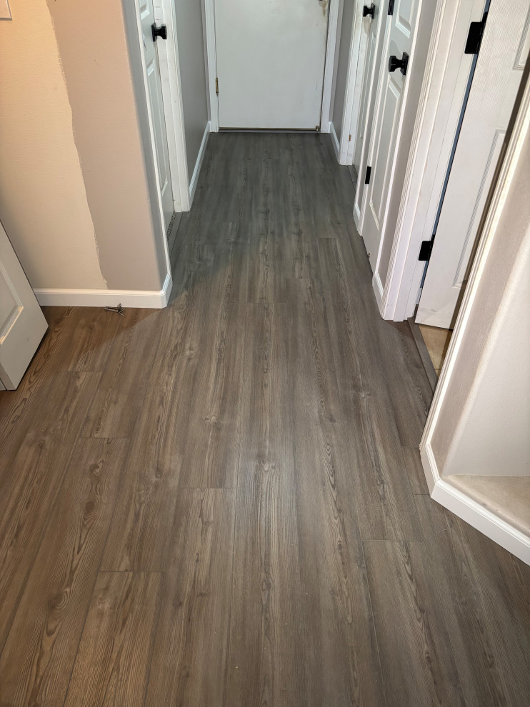 LVP Flooring, Baseboard