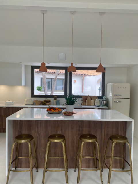 Mouret midcentury-living-room