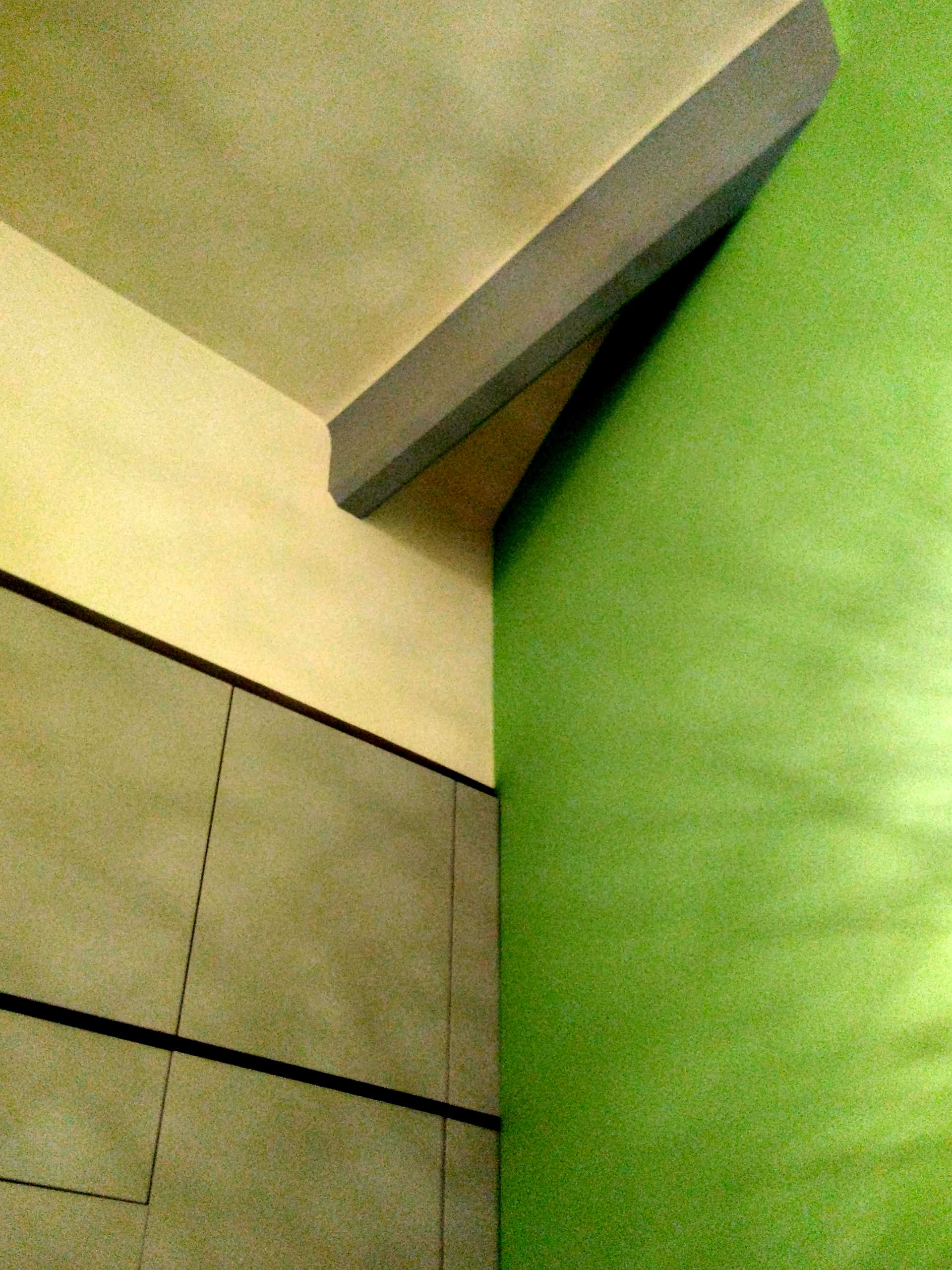 Open - space con parete verde