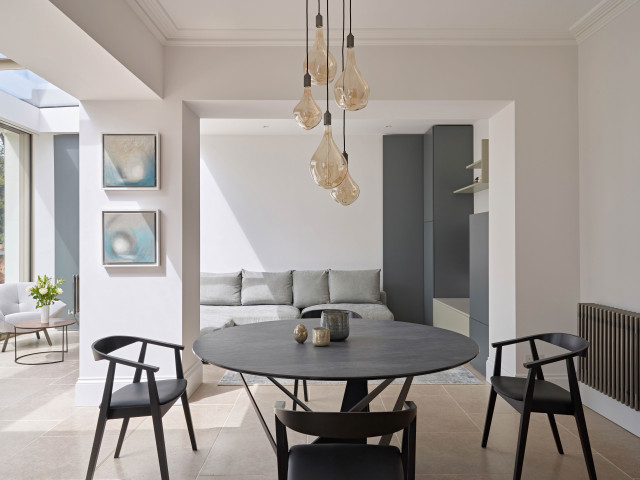 Exeter Villa trendy-spisestue