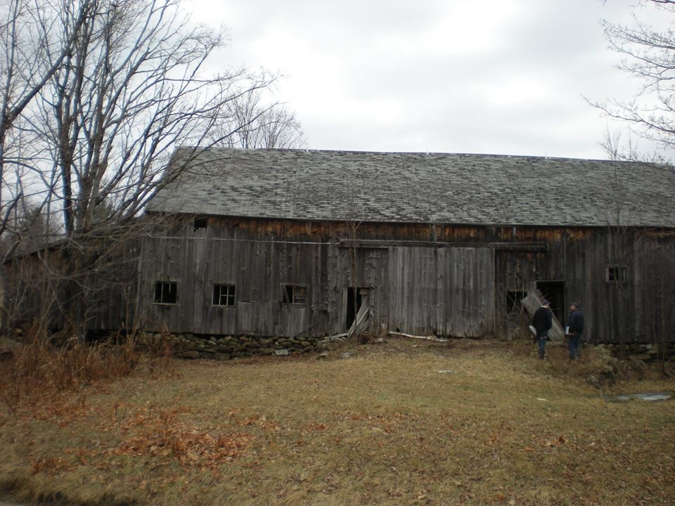 Example of a mountain style home design design in Manchester