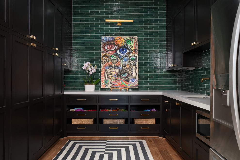 Example of a transitional kitchen design in Houston