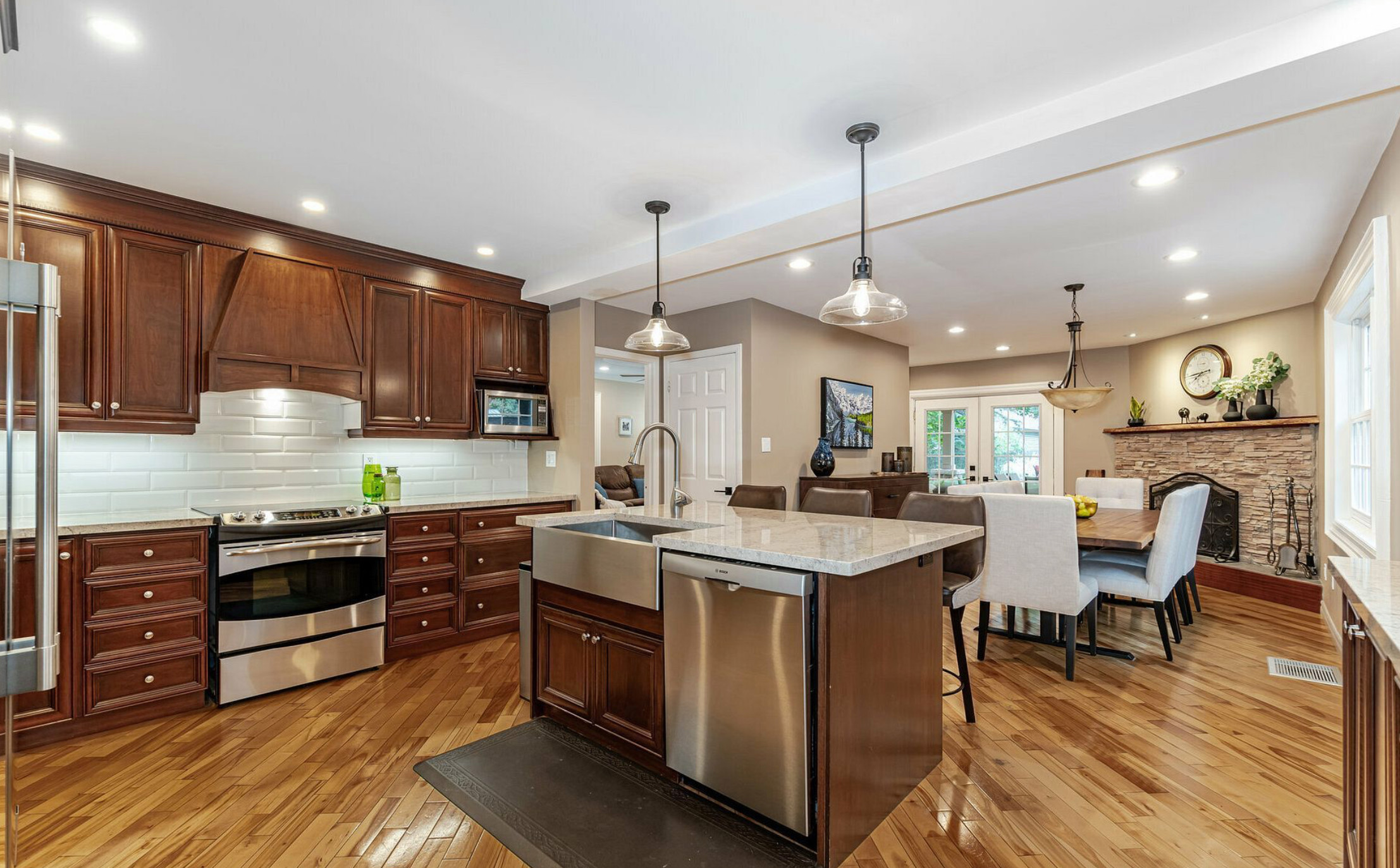 Open Kitchen Dining