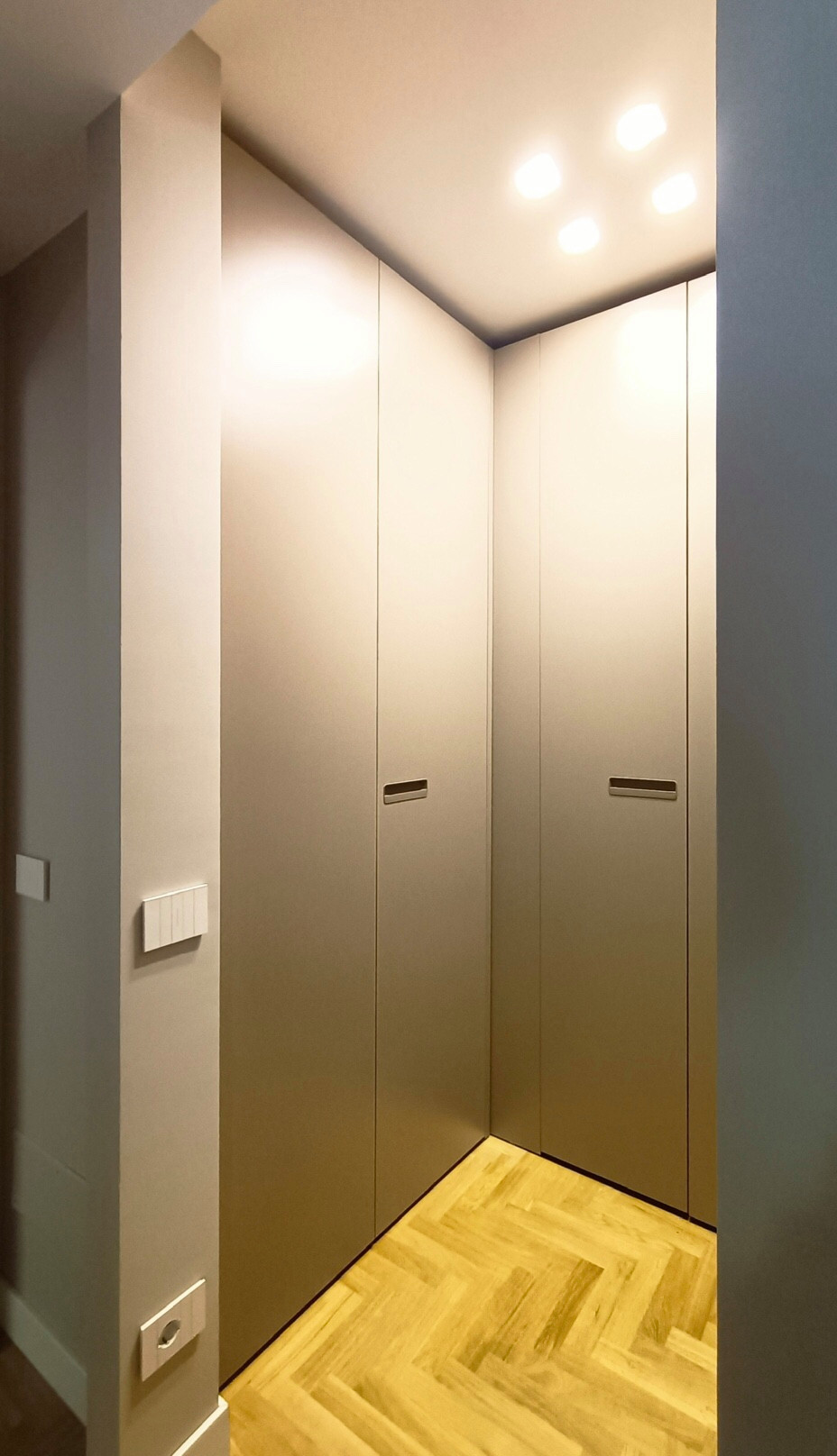 cabina armadio_Attico via Cortina d'Ampezzo