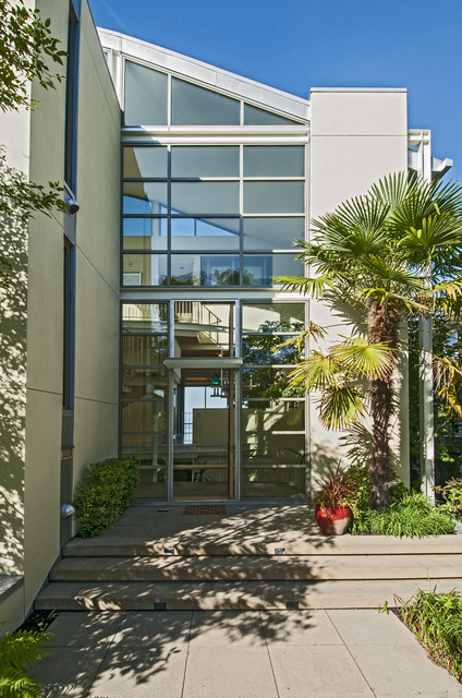 Details & Extra contemporary-entre