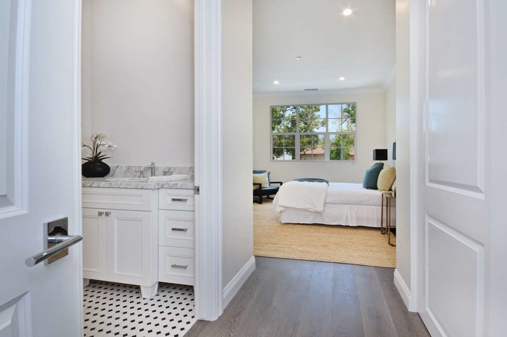 Студио Сити - Лос Анджелес. Дом в стиле кейп-код.