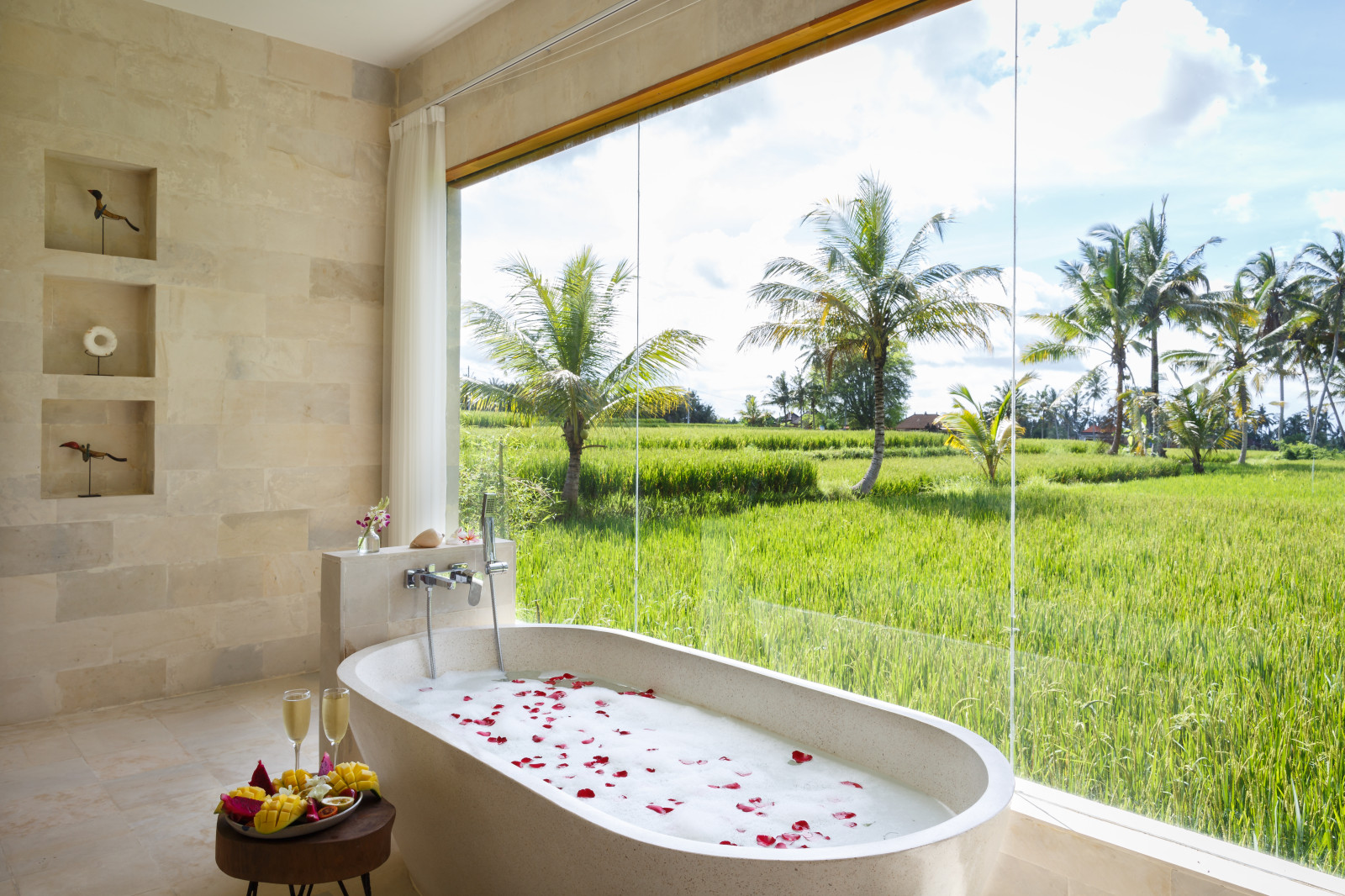 Вилла All Saints