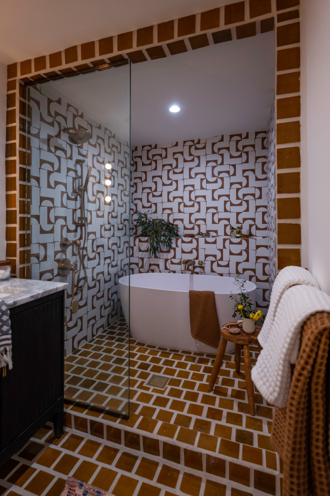 Melissa McCarthy's The Great Giveback Master Bathroom Remodel