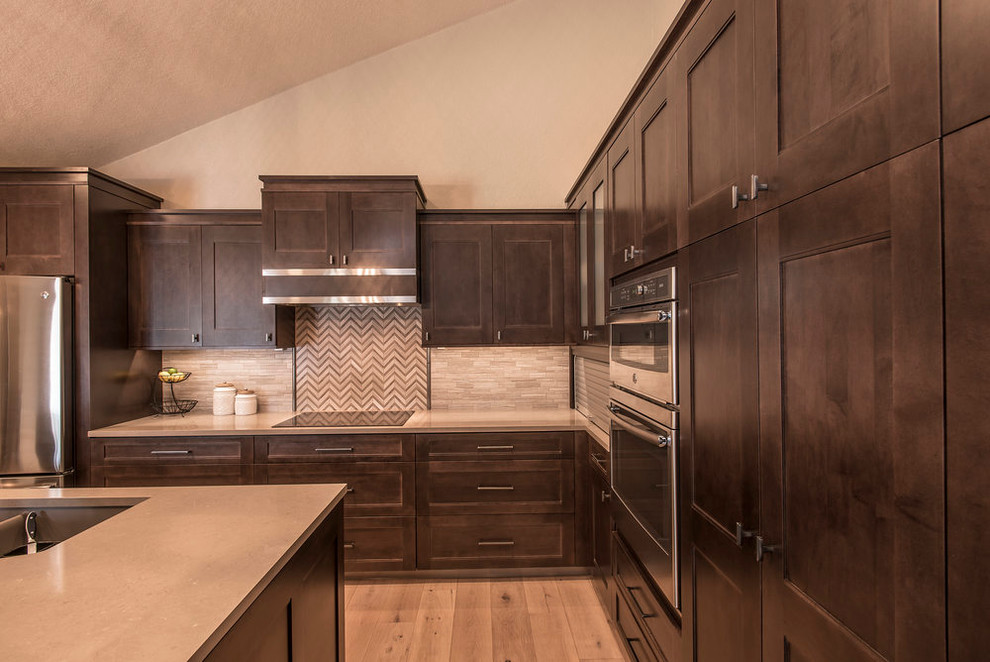 Inspiration for a transitional kitchen remodel in Phoenix