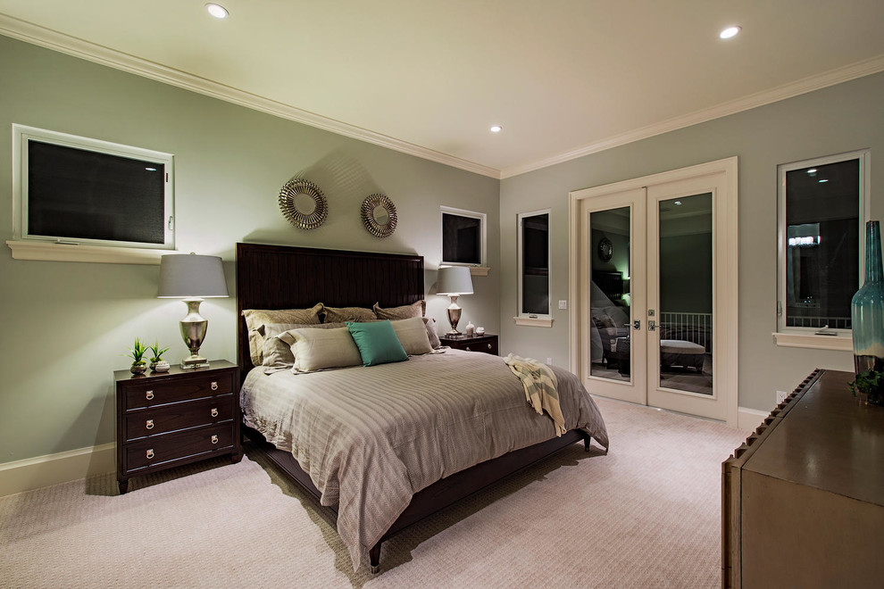 Home design - transitional home design idea in Miami