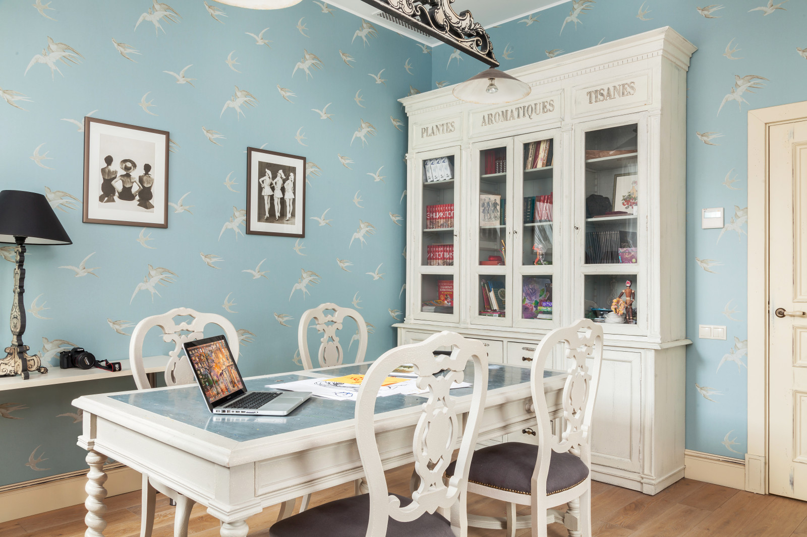 Фрагменты оформления загородного дома в поселке "Довиль", Одинцовский р-н, МО