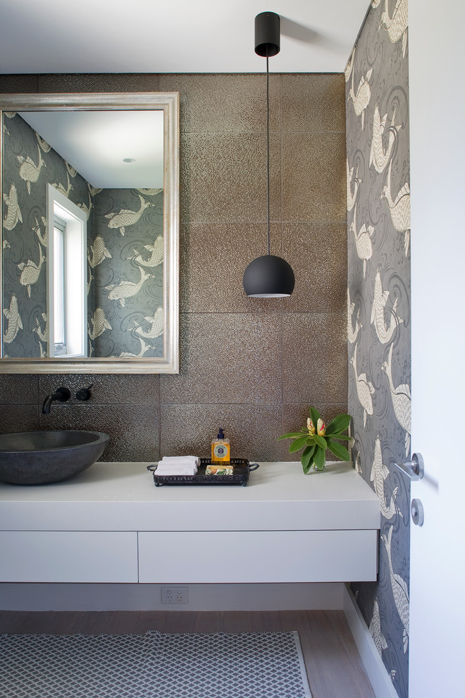 Inspiration for a contemporary powder room in Sydney.