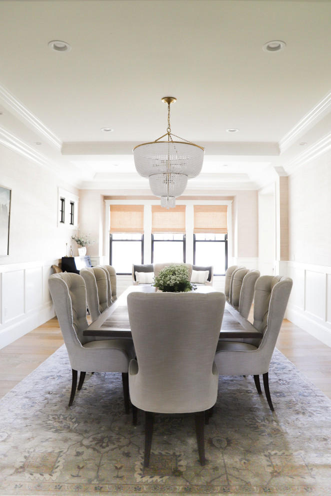 Inspiration for a transitional home design remodel in Phoenix