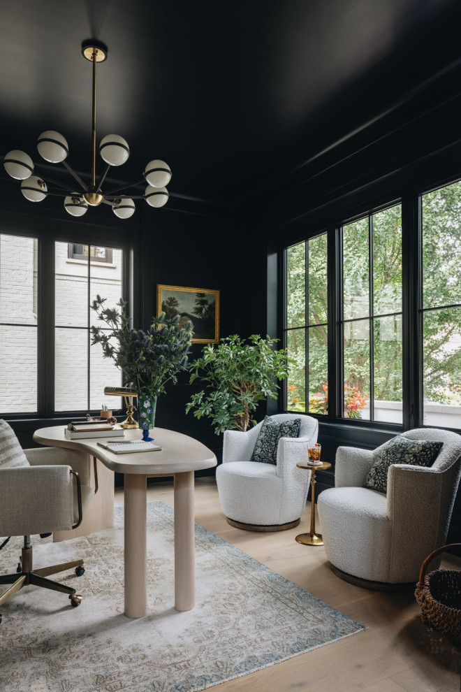 Inspiration for a transitional home office remodel in Chicago