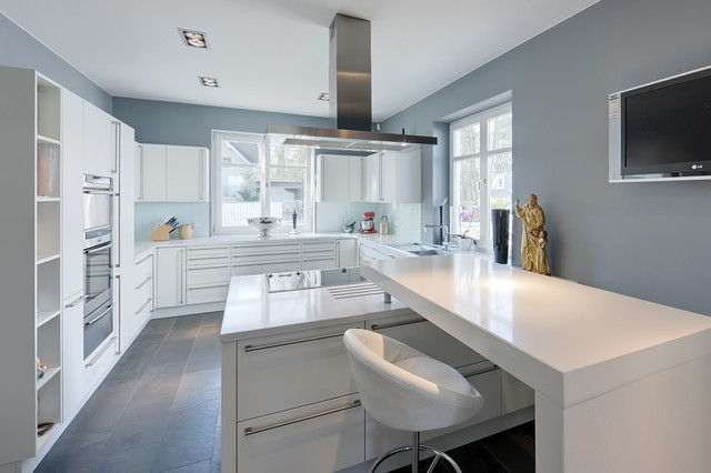 Villa Potsdam // Germany contemporaneo-cocina