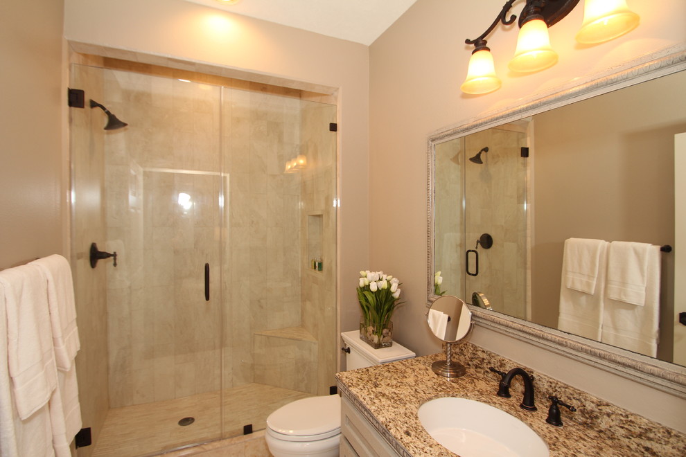 This is an example of a traditional bathroom in Houston.